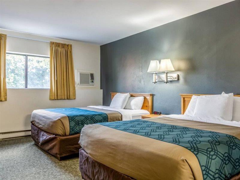 Rodeway Inn Боузман Екстериор снимка