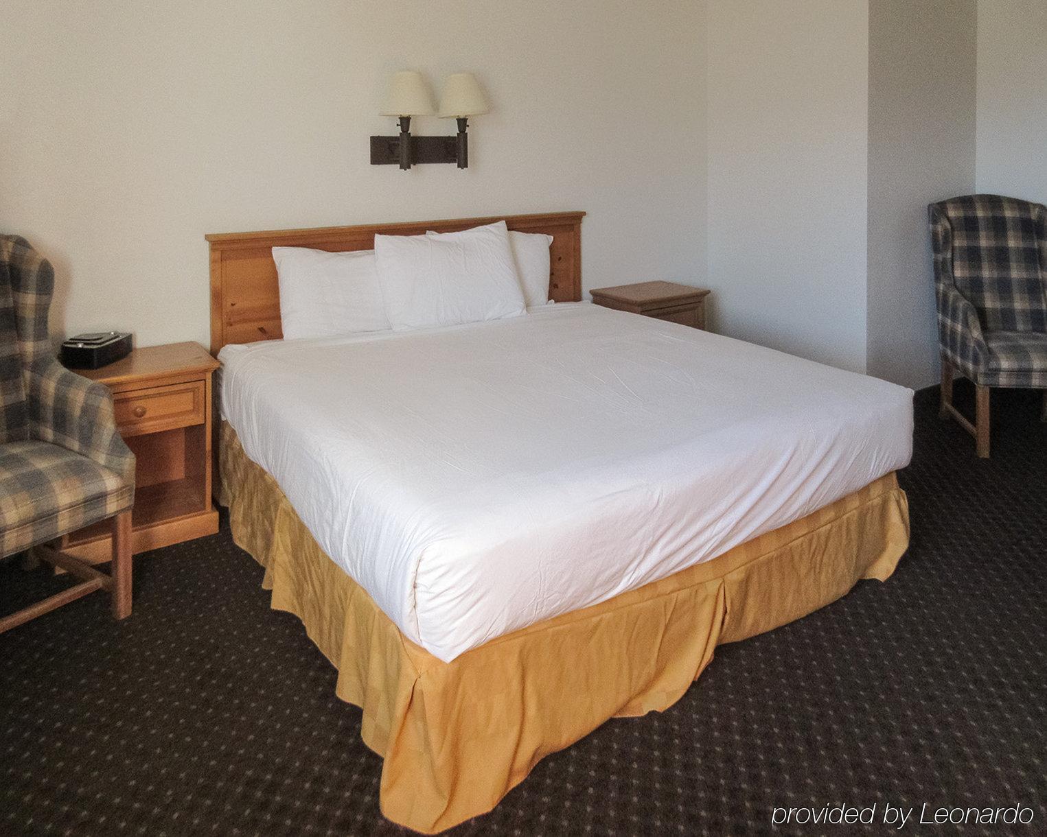 Rodeway Inn Боузман Екстериор снимка